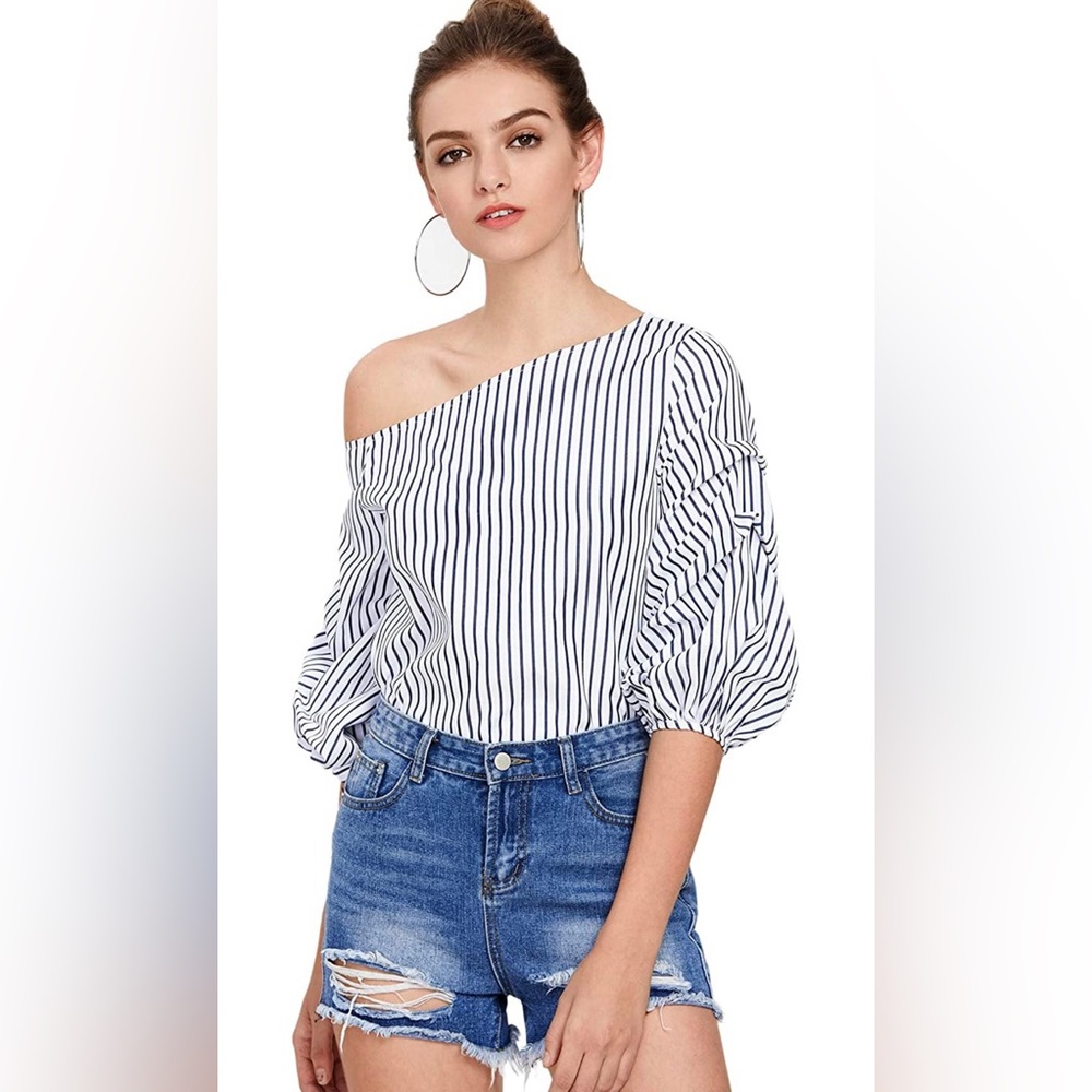 White and blue stripe top